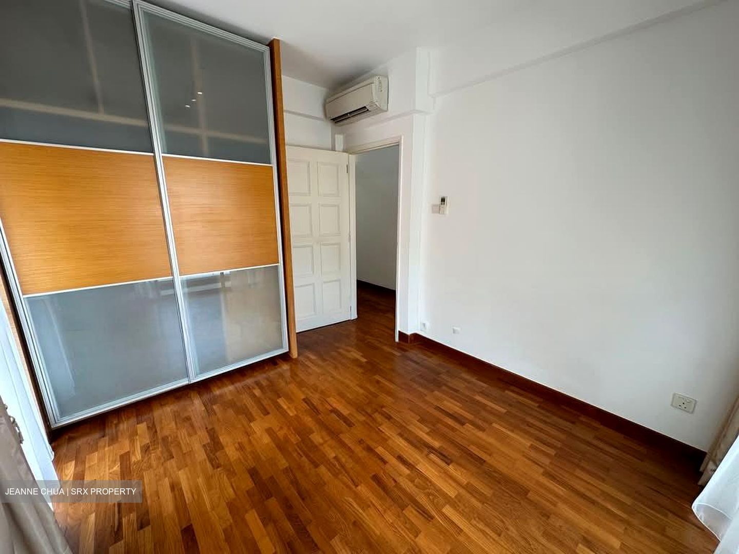 Brentwood (D9), Terrace #596423671
